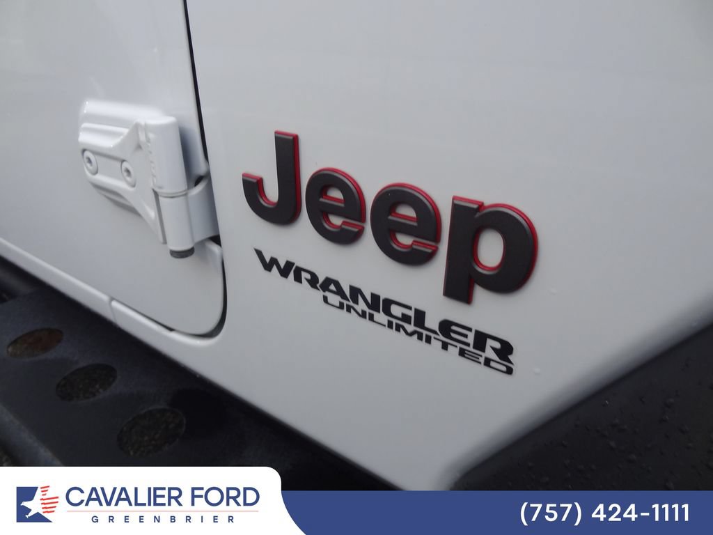 Used 2022 Jeep Wrangler Unlimited Rubicon w/ Cold Weather Group AWD/4WD image 19