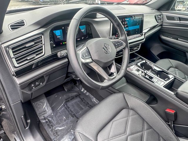 Used 2025 Volkswagen Atlas Cross Sport SE image 14
