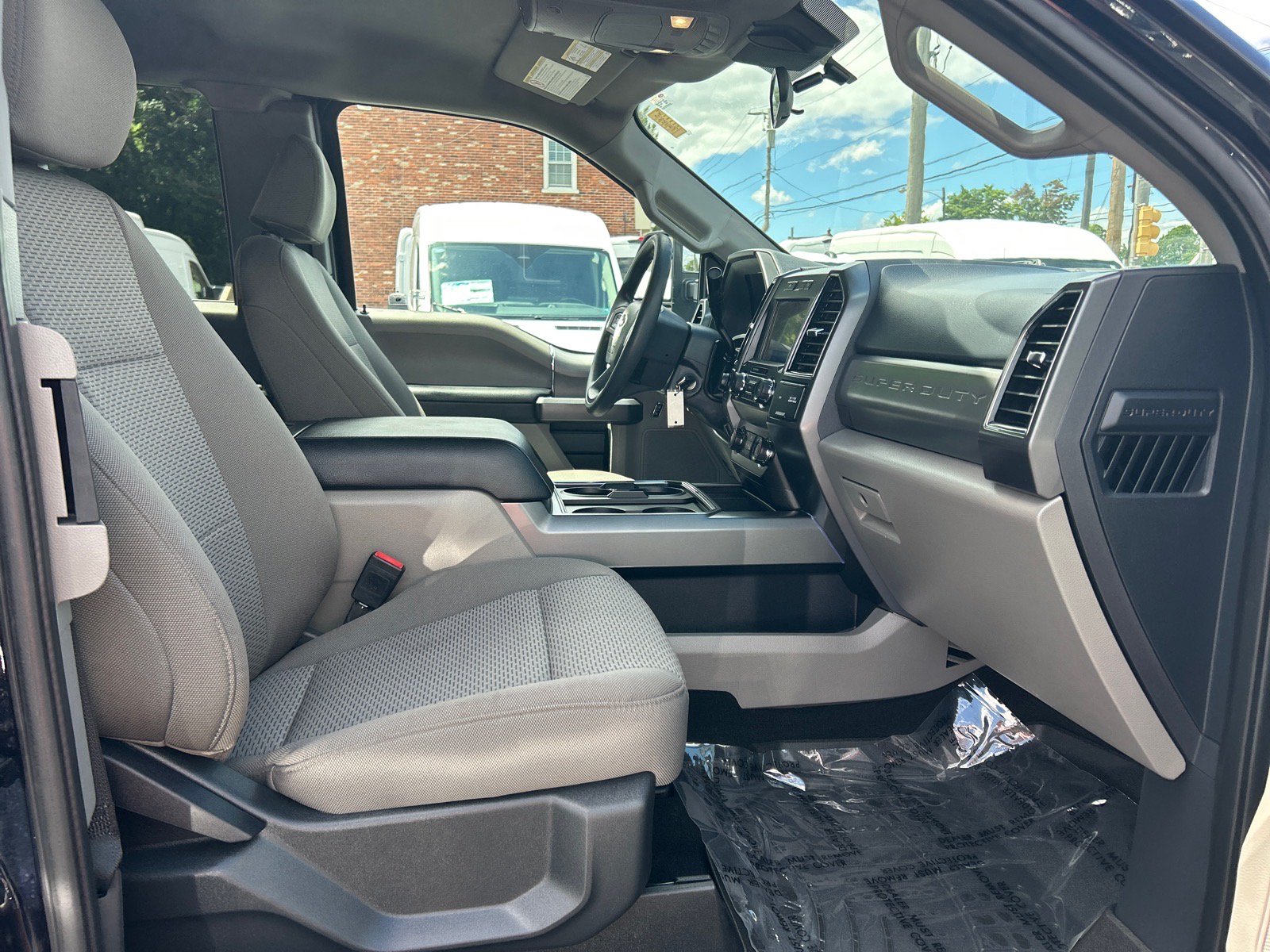 Certified 2022 Ford F350 XLT w/ XLT Premium Package AWD/4WD image 18