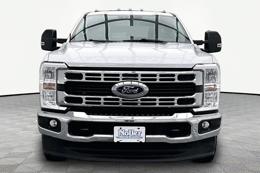 Certified 2025 Ford F350 XLT w/ FX4 Off-Road Package AWD/4WD image 3