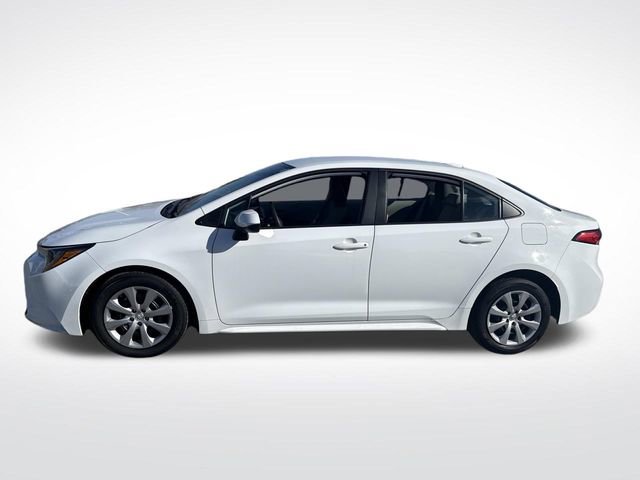 Used 2023 Toyota Corolla LE image 2