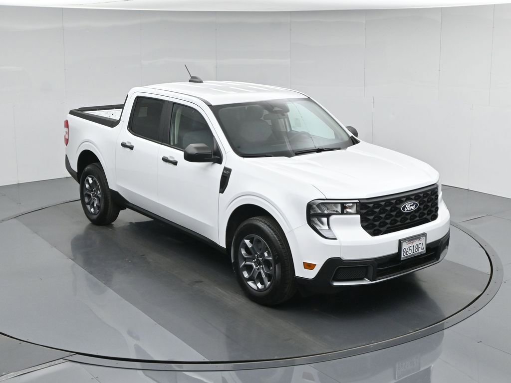 Certified 2025 Ford Maverick XLT w/ 4K Tow Package AWD/4WD image 39