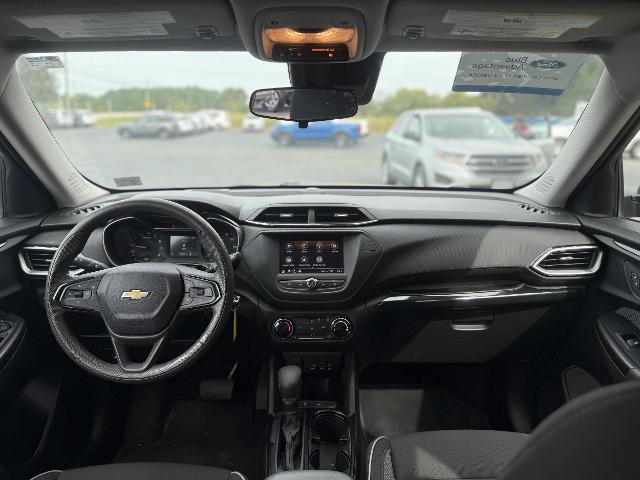 Used 2021 Chevrolet TrailBlazer LS FWD image 9