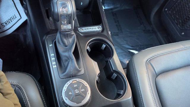 Certified 2025 Ford Bronco Outer Banks AWD/4WD image 19