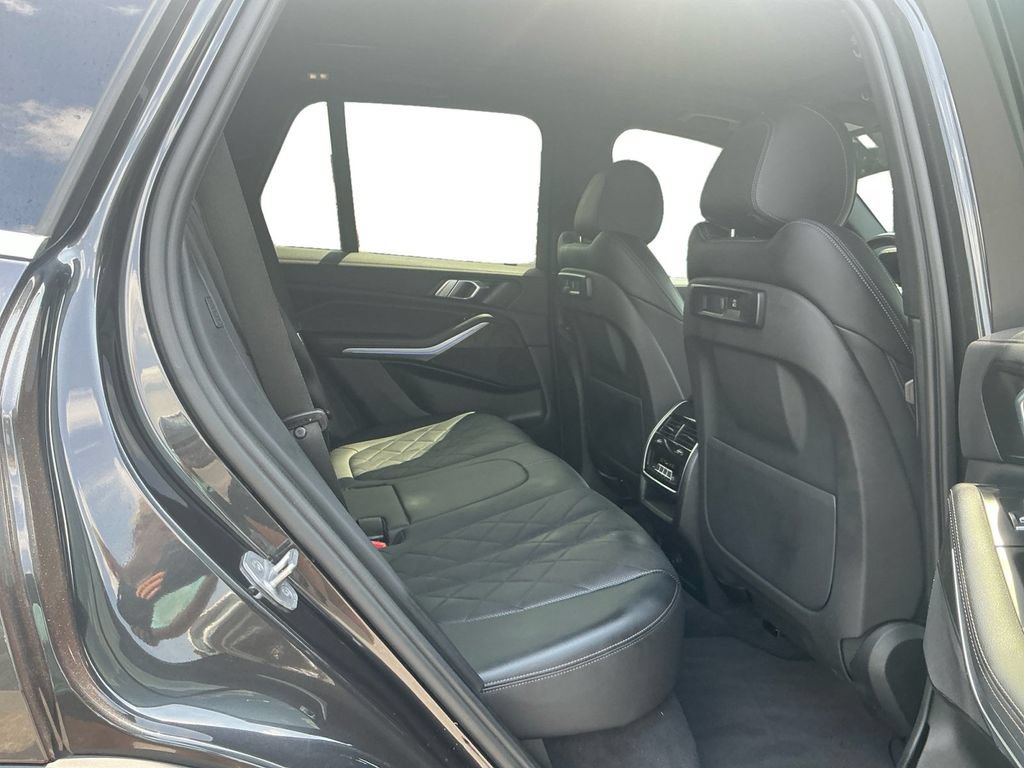 Used 2023 BMW X5 xDrive40i w/ Premium Package AWD/4WD image 23