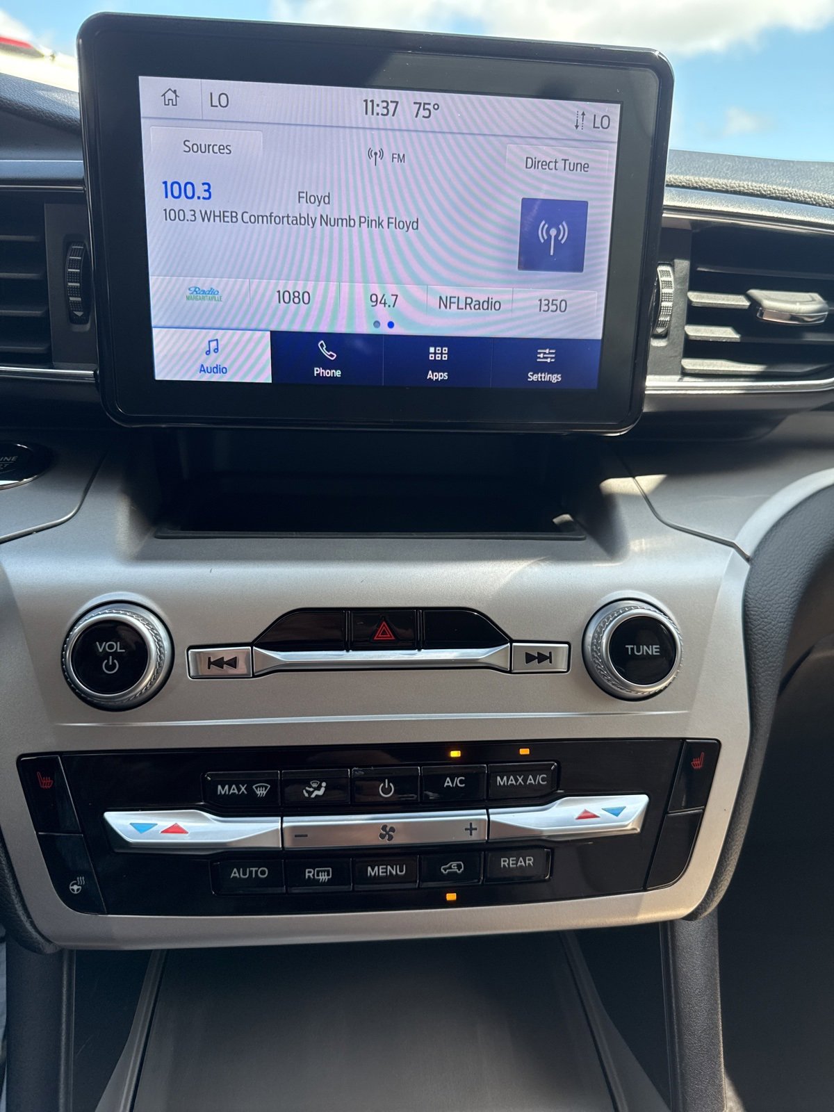 Certified 2022 Ford Explorer XLT w/ Equipment Group 202A image 21