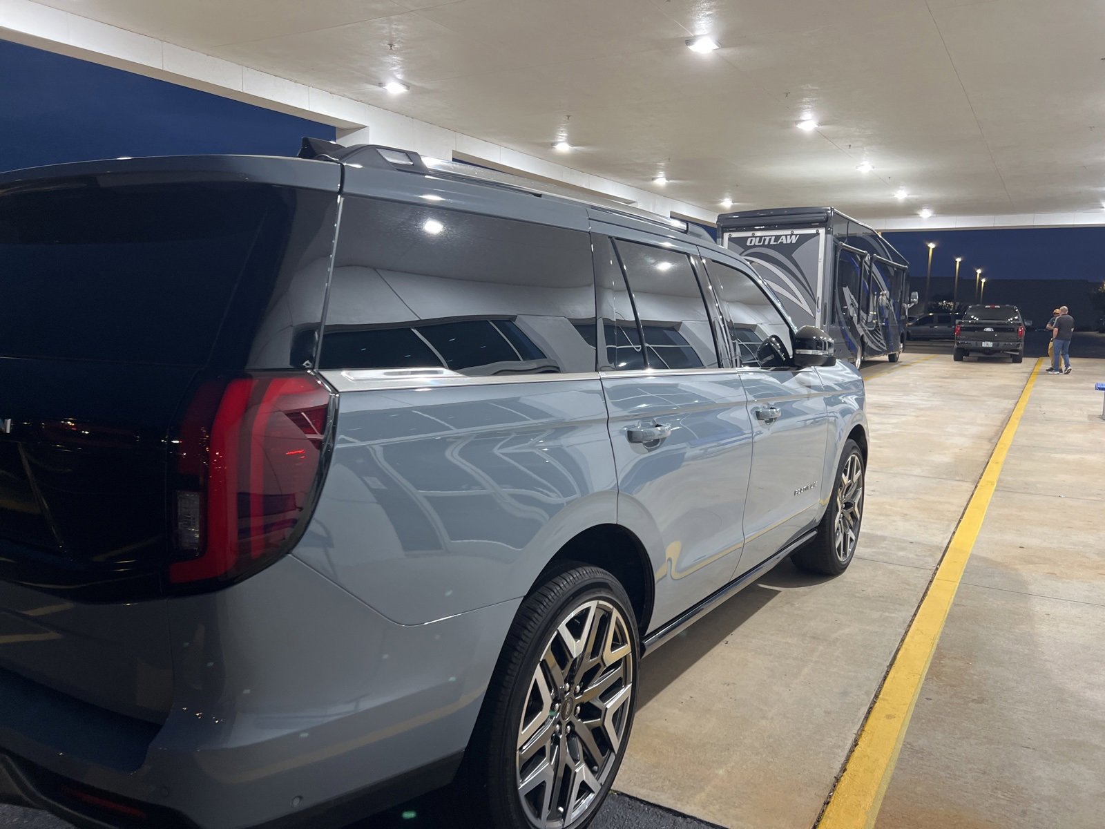 Certified 2025 Ford Expedition Platinum w/ Platinum Ultimate Package image 3