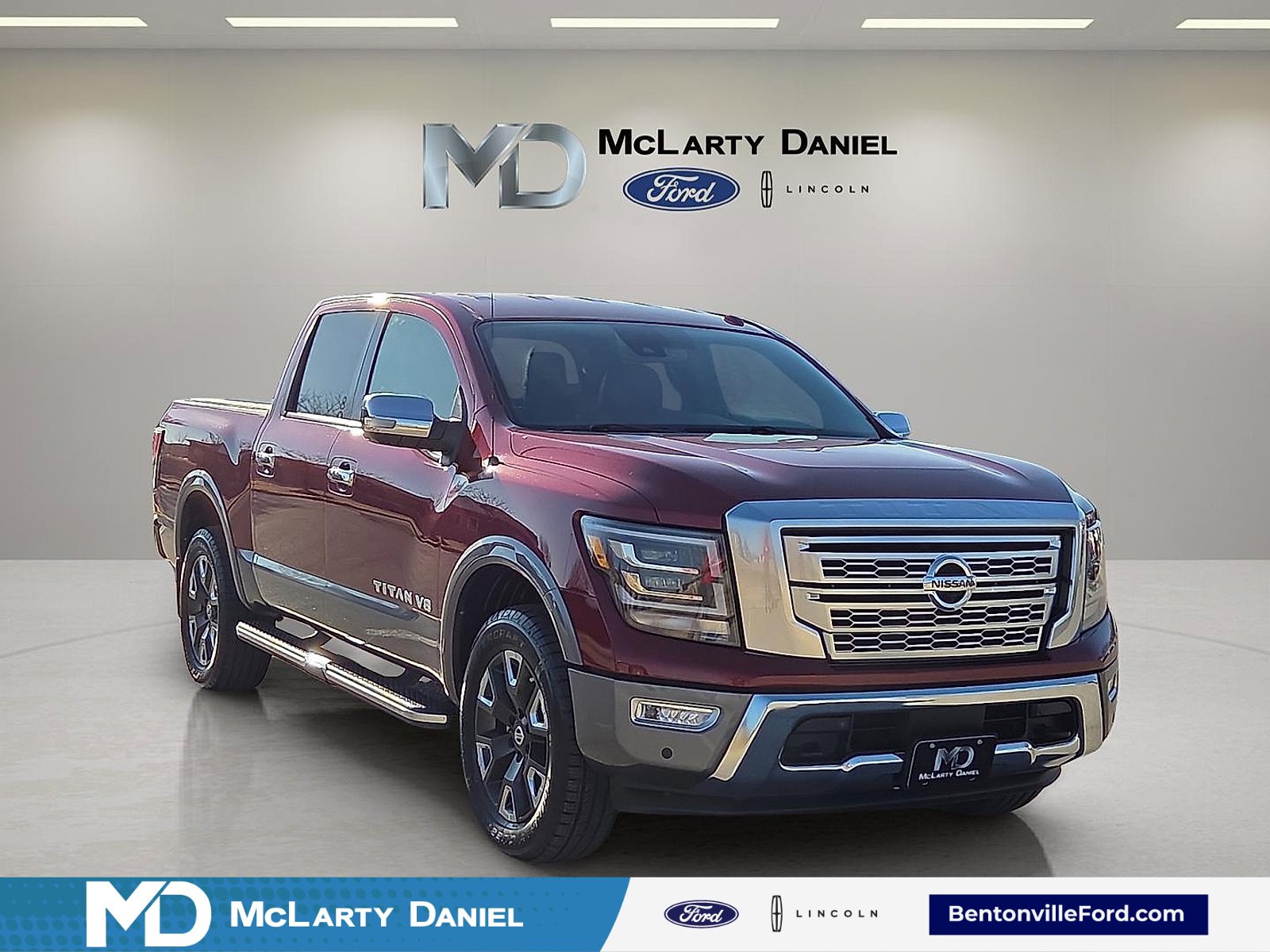 Used 2020 Nissan Titan Platinum Reserve image 1