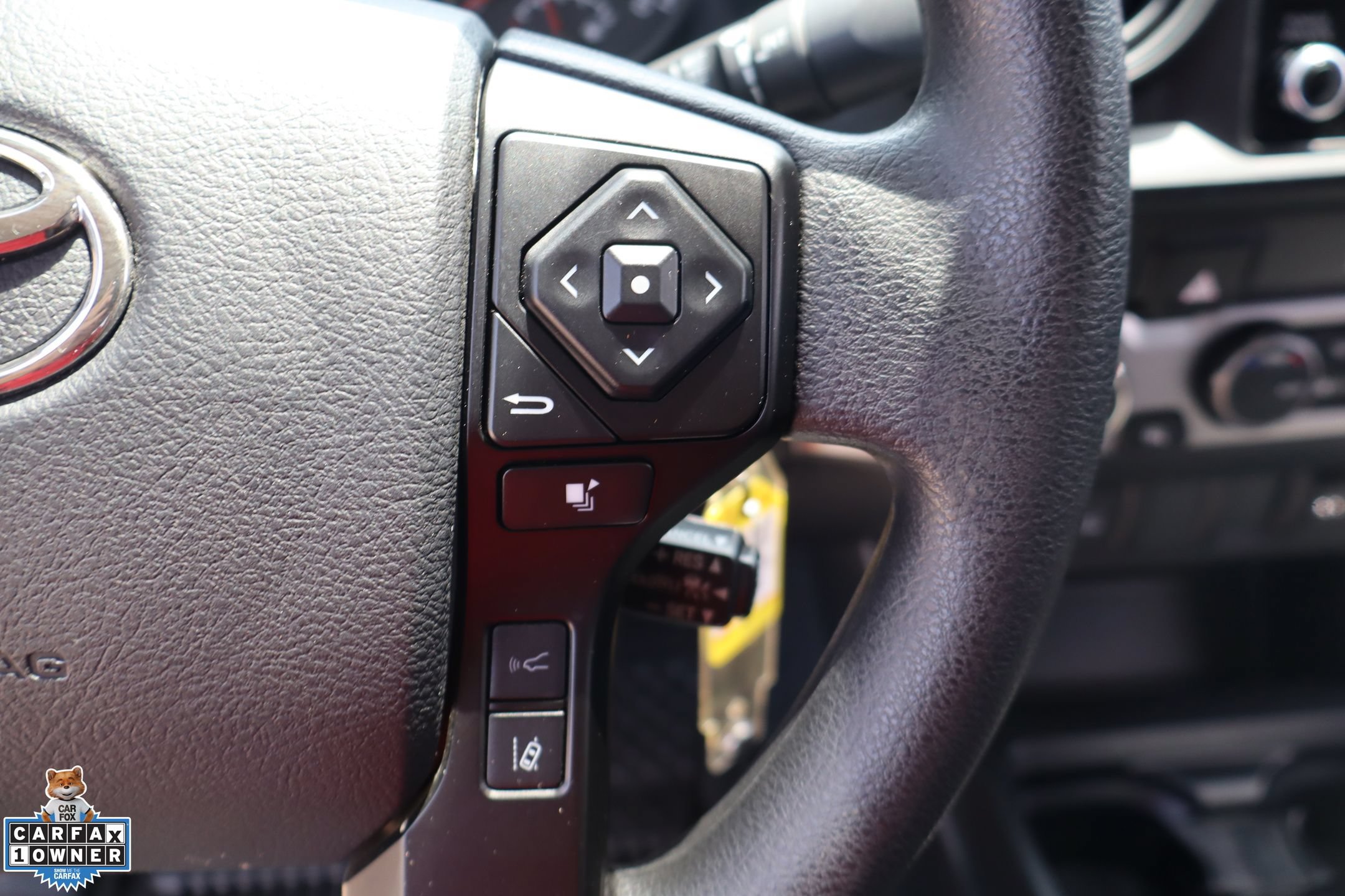 Used 2023 Toyota Tacoma SR AWD/4WD image 16