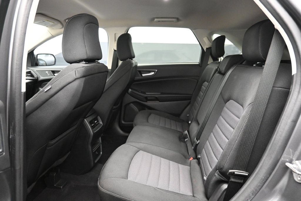 Certified 2024 Ford Edge SE w/ Black Appearance Package AWD/4WD image 15