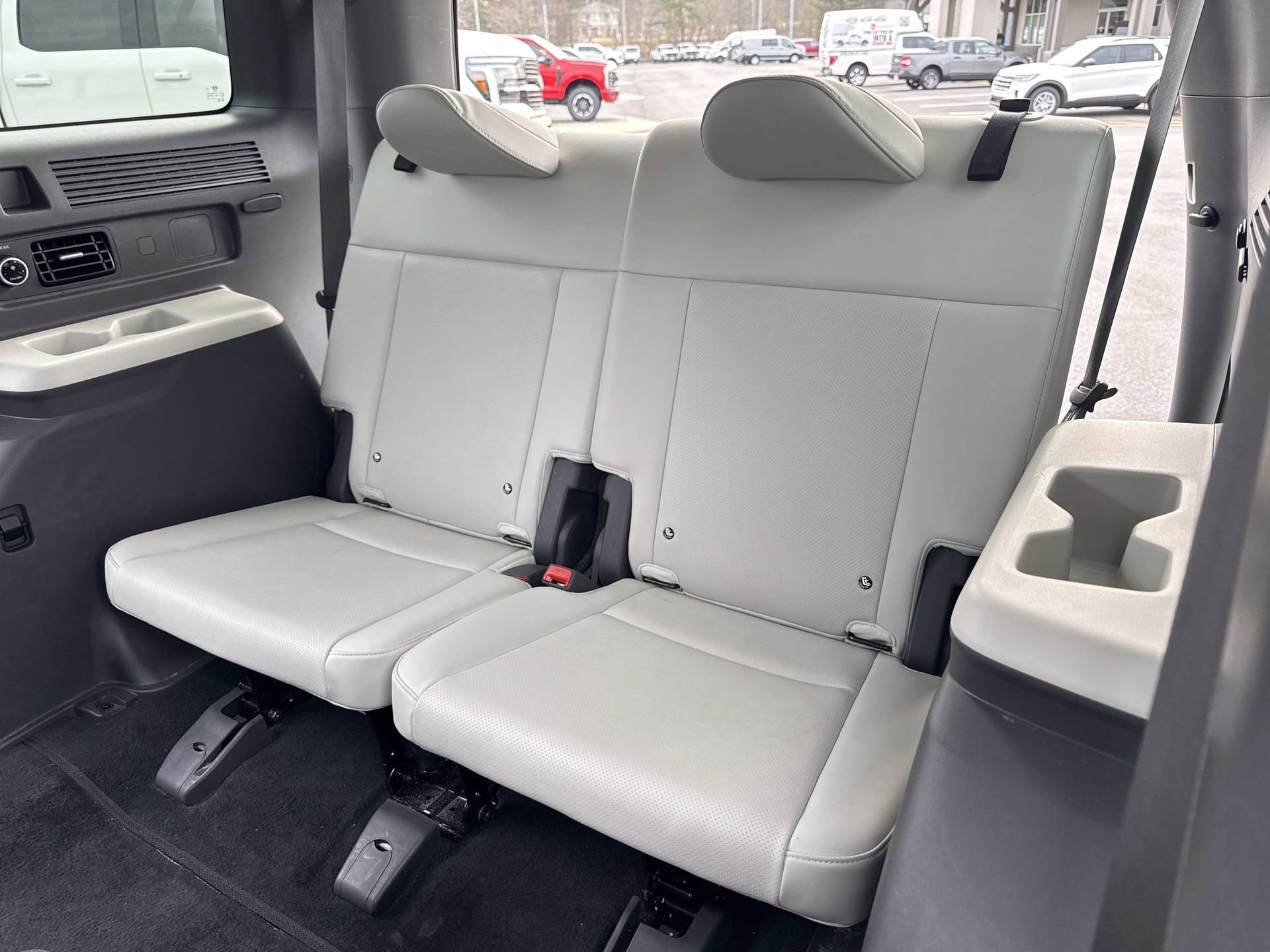 Used 2025 Hyundai Santa Fe SEL image 25