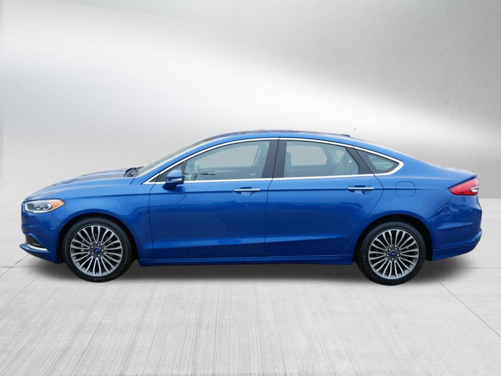 Certified 2018 Ford Fusion SE w/ Fusion SE Technology Package image 4