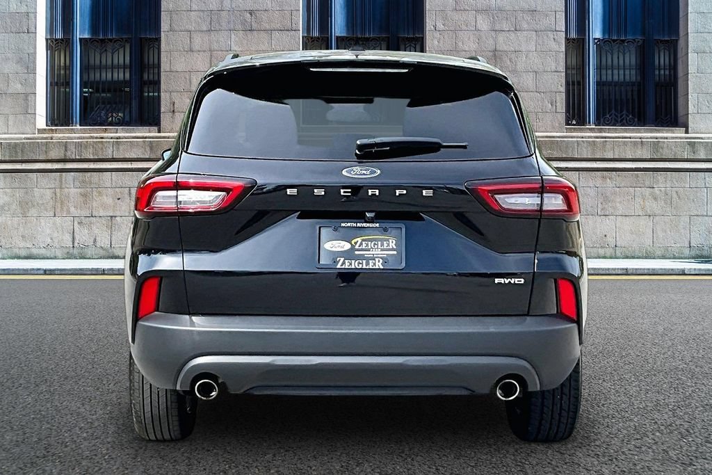 Certified 2025 Ford Escape ST-Line AWD/4WD image 4