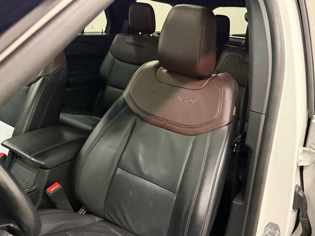 Certified 2023 Ford Explorer Platinum w/ Technology Package AWD/4WD image 41