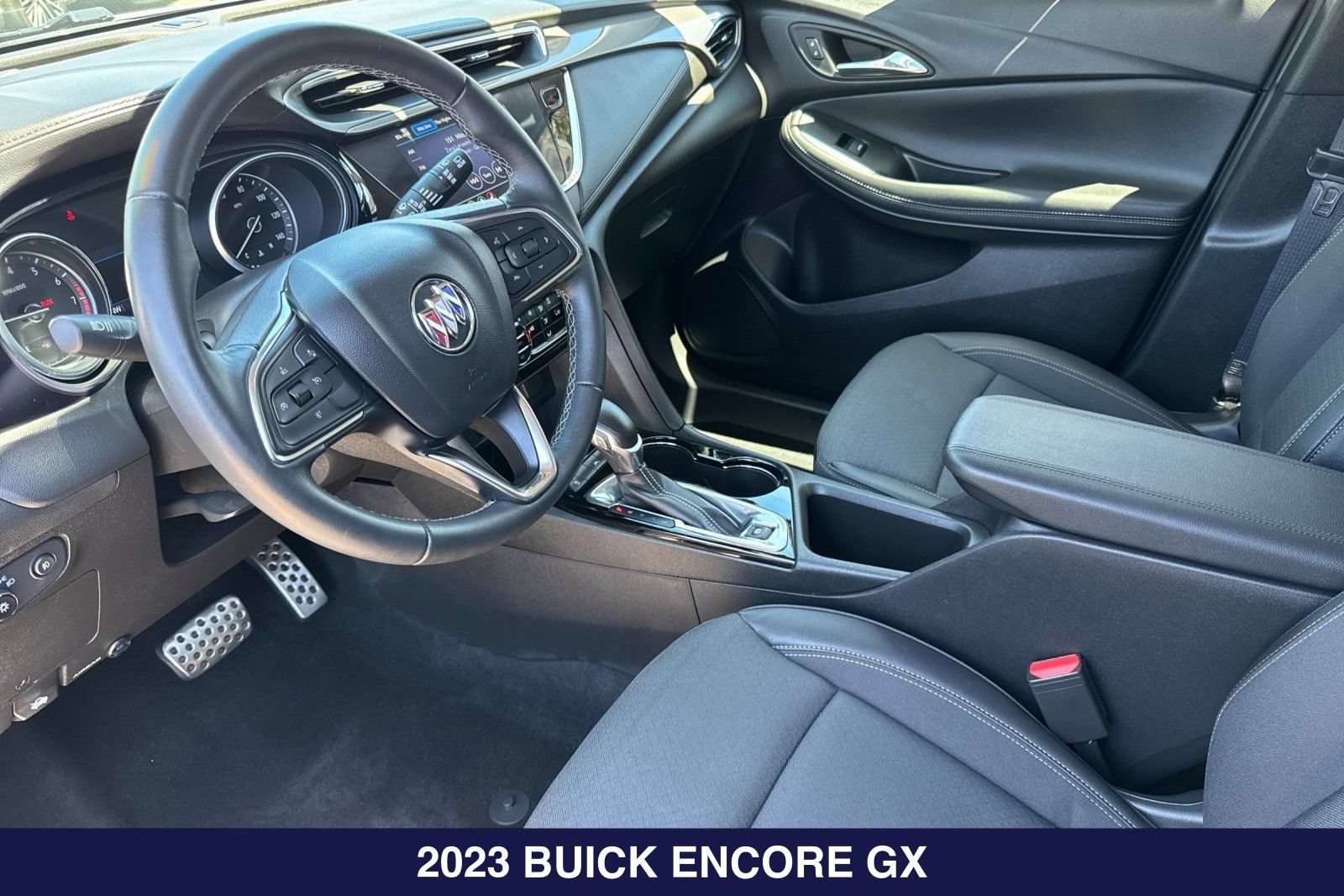 Used 2023 Buick Encore GX Select w/ Sport Touring Package FWD image 11