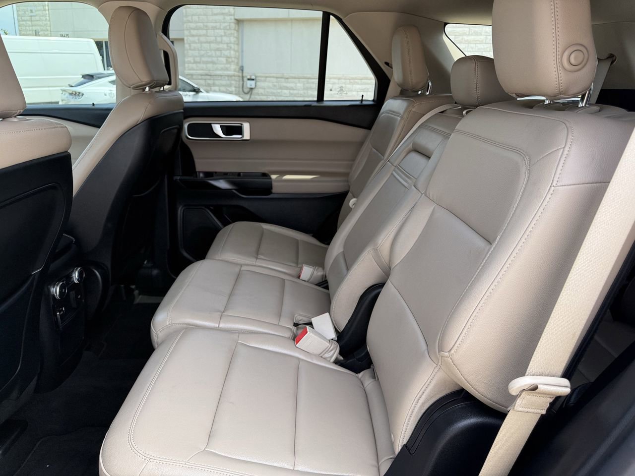 Certified 2020 Ford Explorer XLT w/ Equipment Group 202A RWD image 26