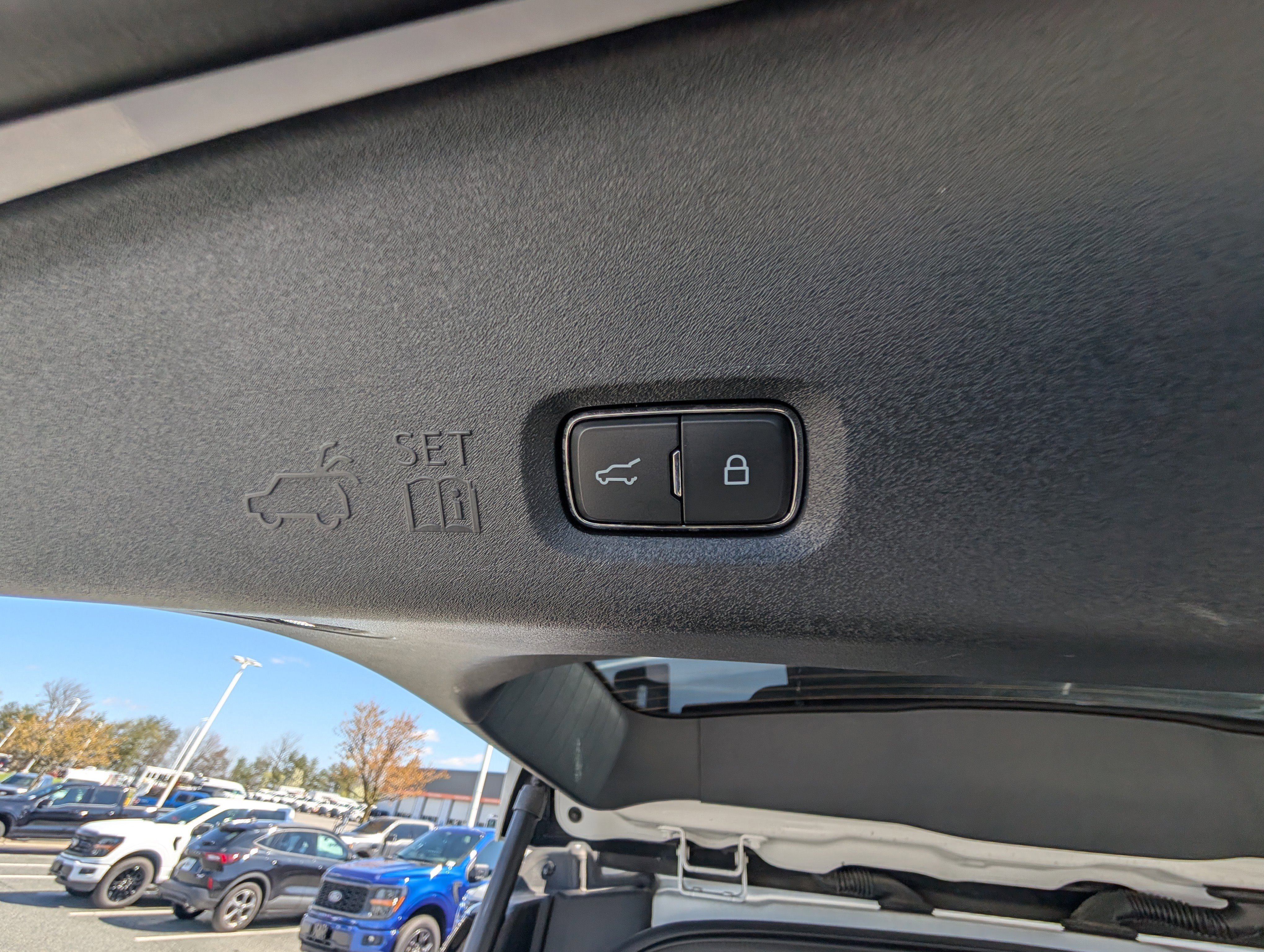 Certified 2025 Ford Expedition Active image 12