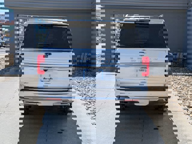 Certified 2024 Ford Expedition XLT image 5