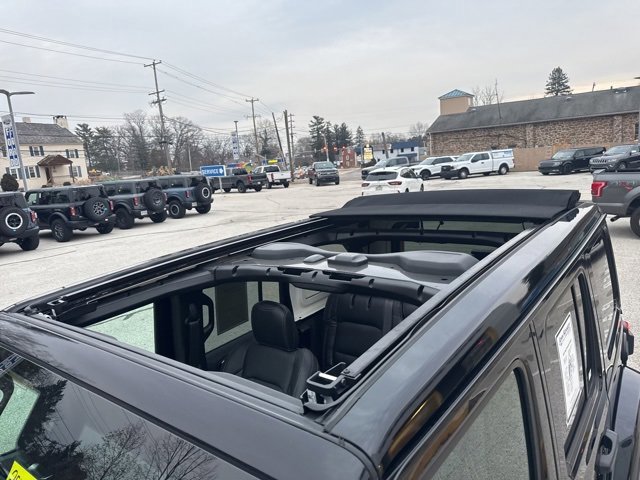 Used 2024 Jeep Wrangler Sahara w/ Safety Group image 11