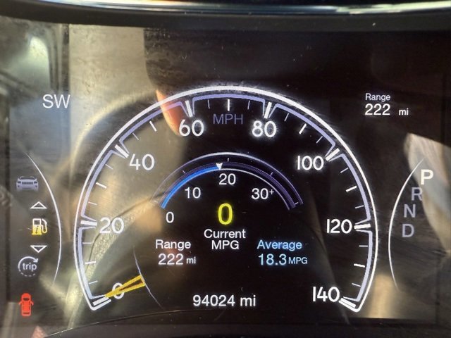 Used 2017 Jeep Grand Cherokee Altitude image 15