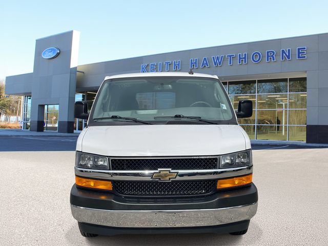 Used 2025 Chevrolet Express 2500 w/ Driver Convenience Package RWD image 2