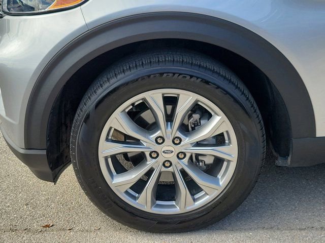 Certified 2023 Ford Explorer XLT w/ Equipment Group 202A RWD image 8