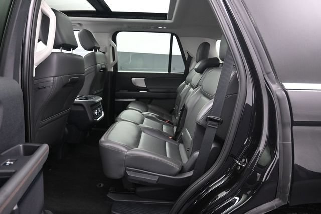 Certified 2025 Ford Expedition Active AWD/4WD image 21