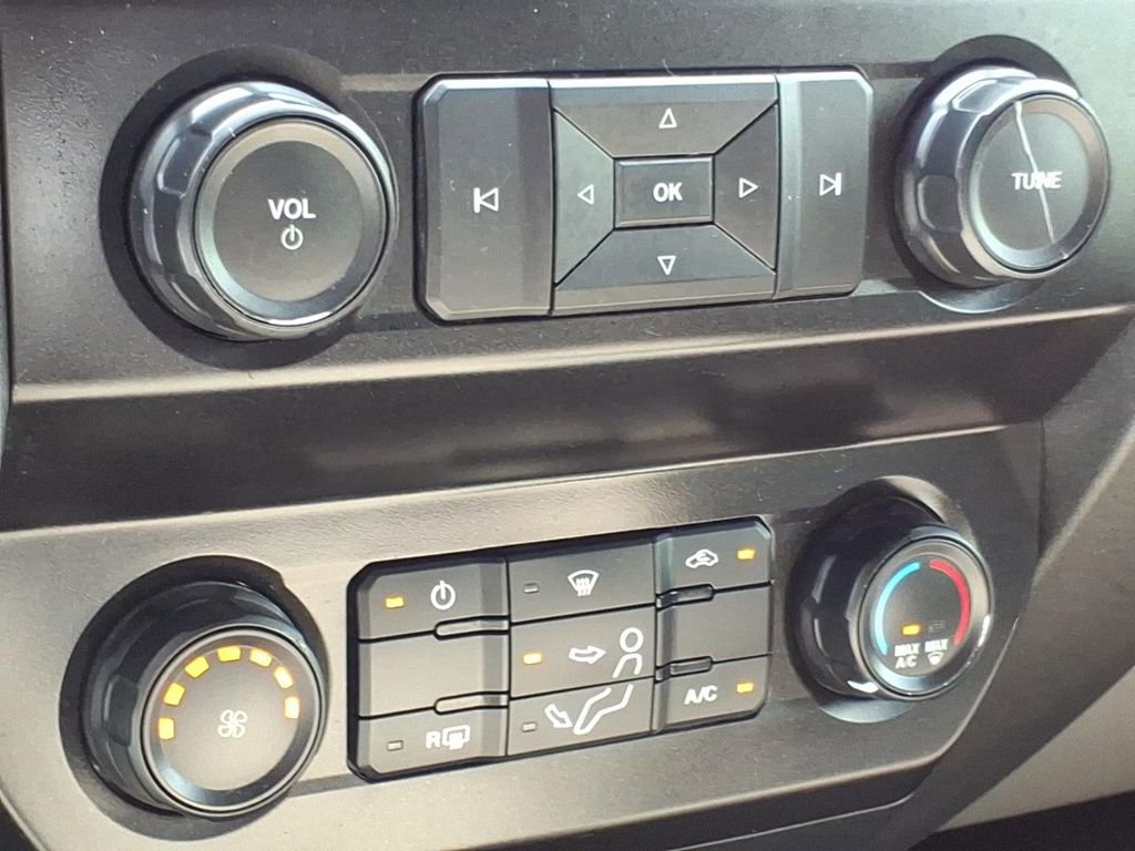 Certified 2020 Ford F250 XL w/ STX Appearance Package AWD/4WD image 22