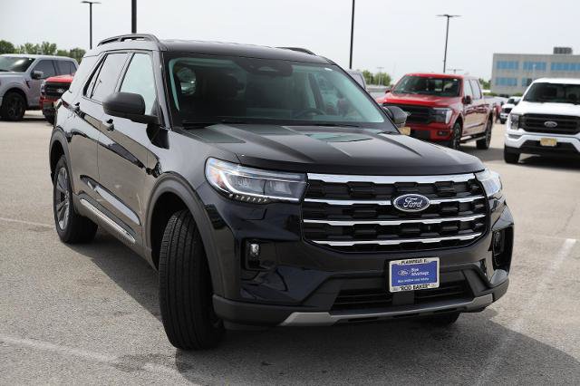 Certified 2025 Ford Explorer Active w/ Active Comfort Package AWD/4WD image 4