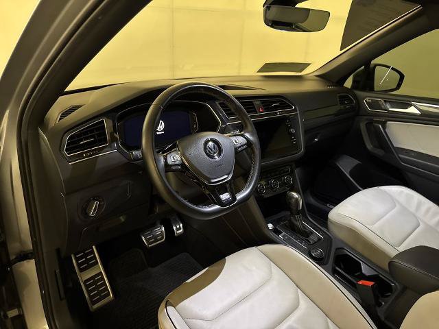 Used 2021 Volkswagen Tiguan SEL Premium R-Line w/ 3rd Row Seat Package AWD/4WD image 6