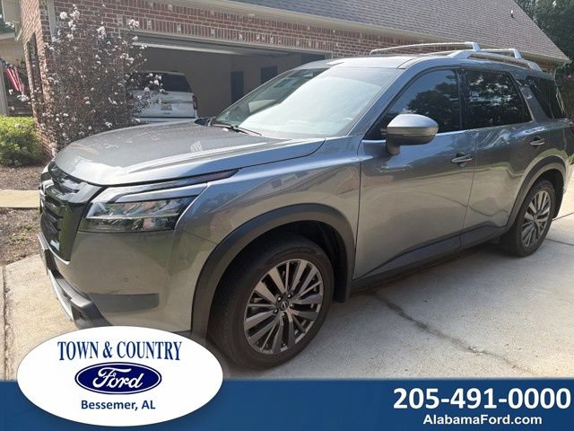 Used 2024 Nissan Pathfinder SL w/ SL Premium Package
