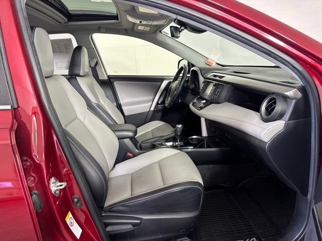 Used 2018 Toyota RAV4 Limited FWD image 4