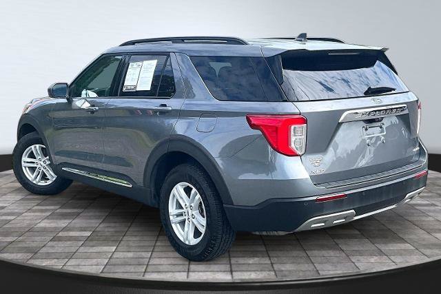 Certified 2024 Ford Explorer XLT w/ Equipment Group 202A AWD/4WD image 2