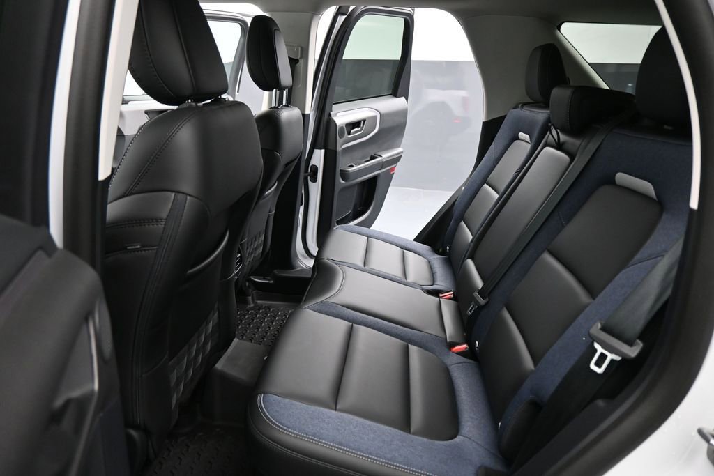 Certified 2025 Ford Bronco Sport Outer Banks w/ Outer Banks Tech Package+ AWD/4WD image 21