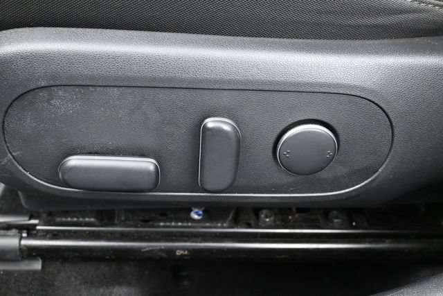 Used 2024 Hyundai Kona SEL FWD image 12