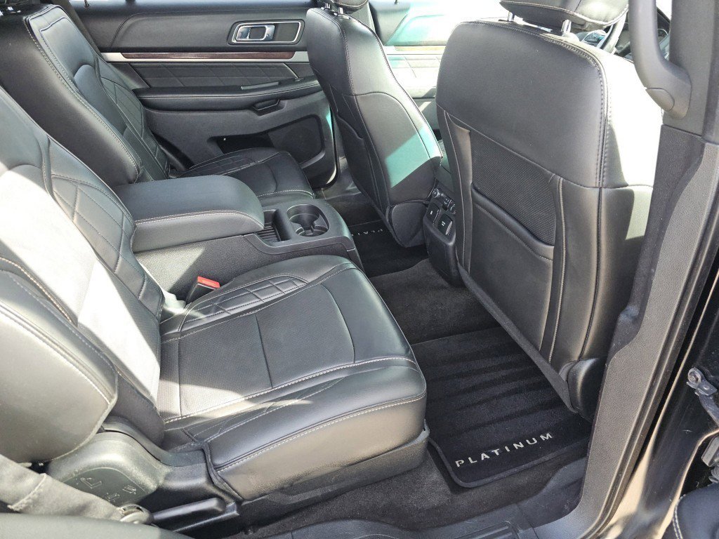 Certified 2018 Ford Explorer Platinum image 28