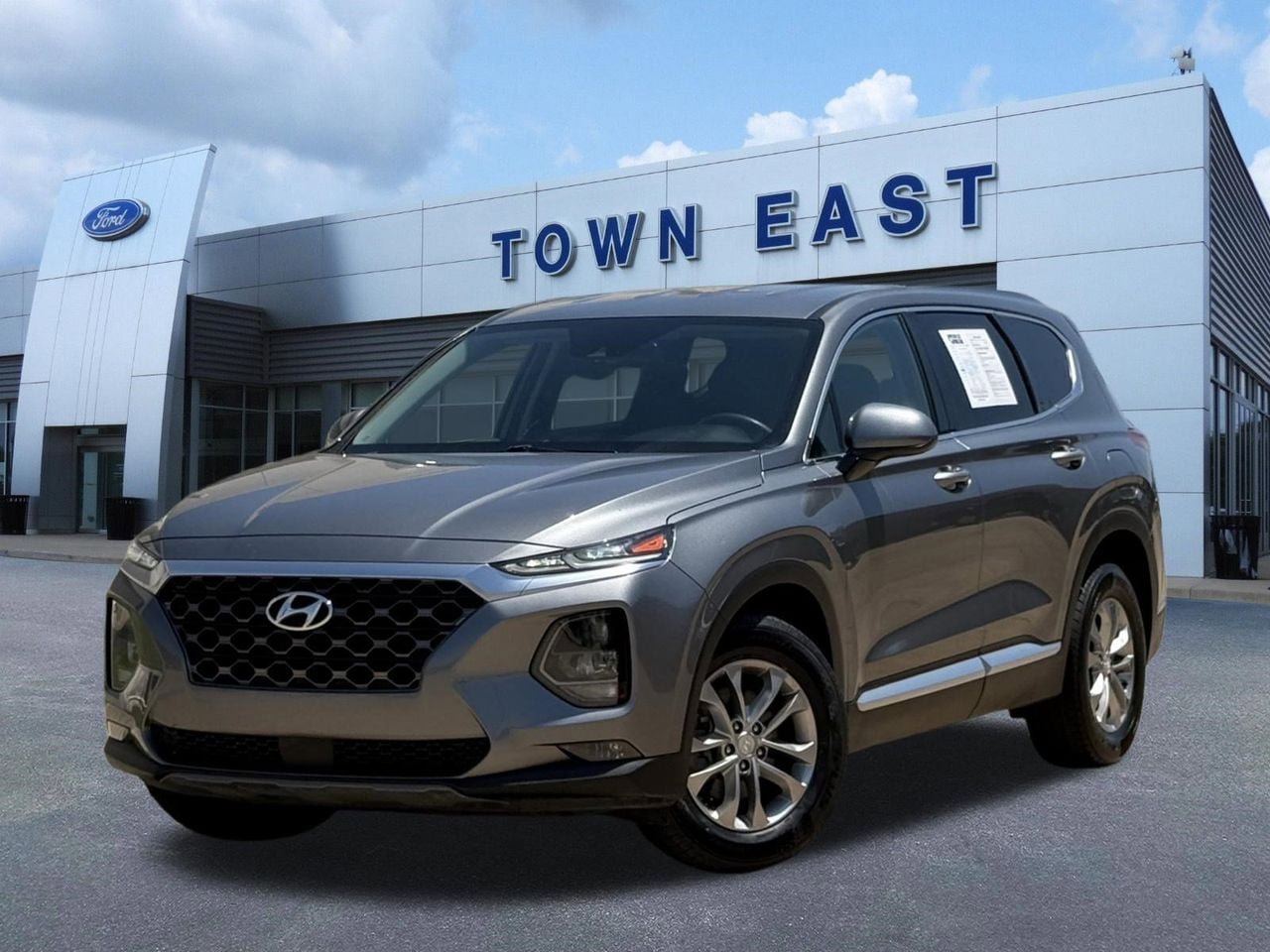 Used 2019 Hyundai Santa Fe SEL FWD image 1