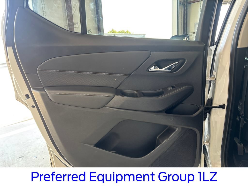 Used 2020 Chevrolet Traverse Premier FWD image 38