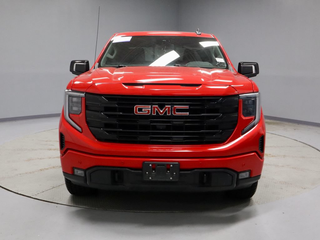 Used 2025 GMC Sierra 1500 Elevation w/ Elevation Premium Package AWD/4WD image 7