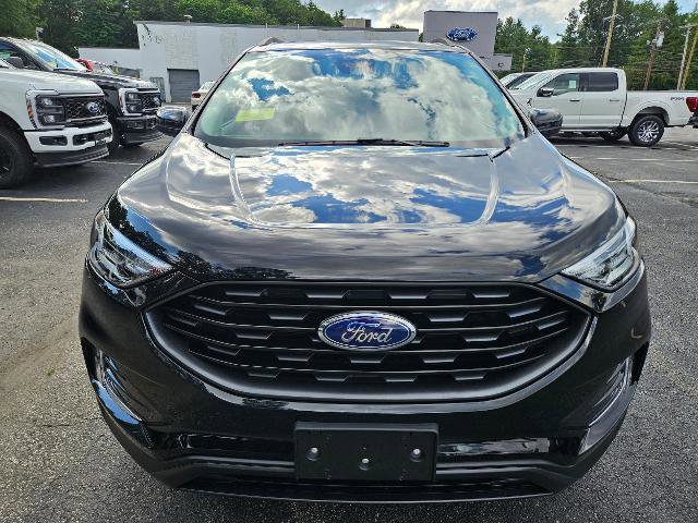 Certified 2022 Ford Edge SEL w/ Sport Appearance Package image 2