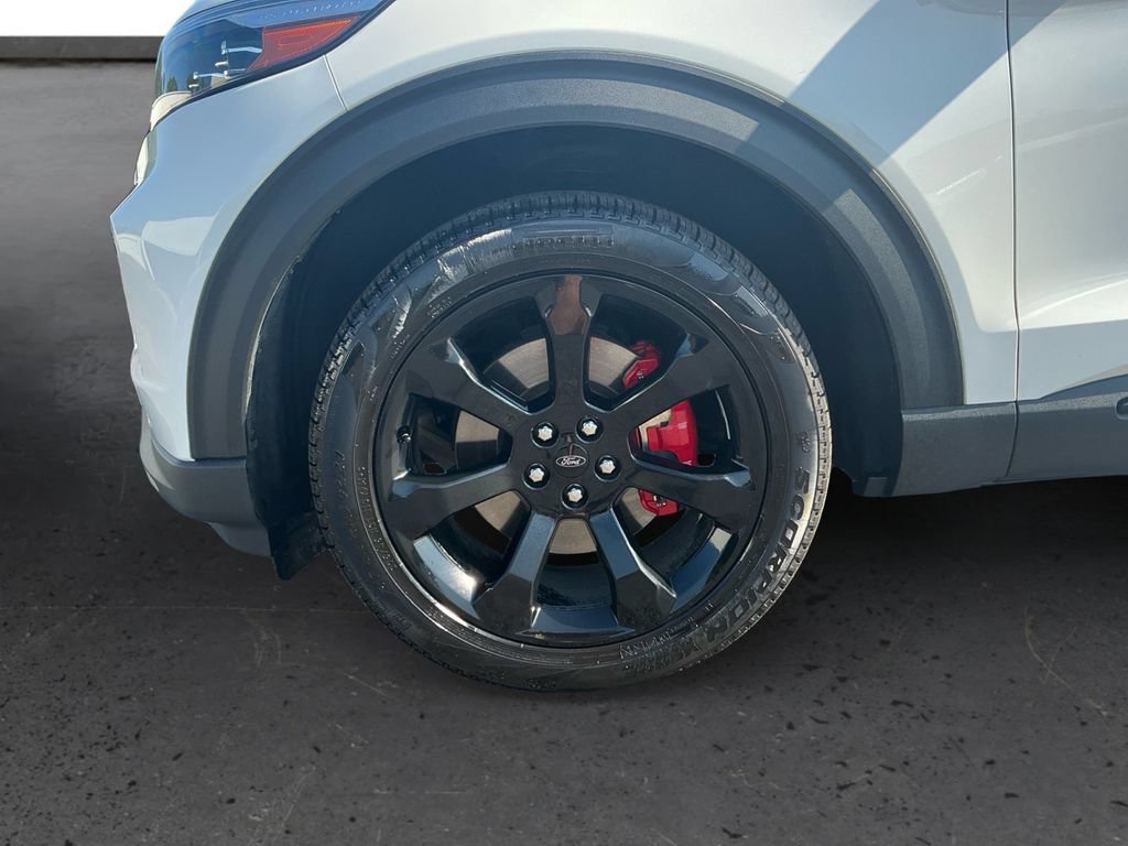 Certified 2022 Ford Explorer ST w/ Equipment Group 401A AWD/4WD image 13
