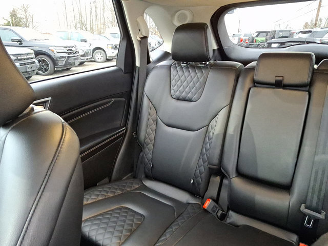 Certified 2023 Ford Edge Titanium image 16