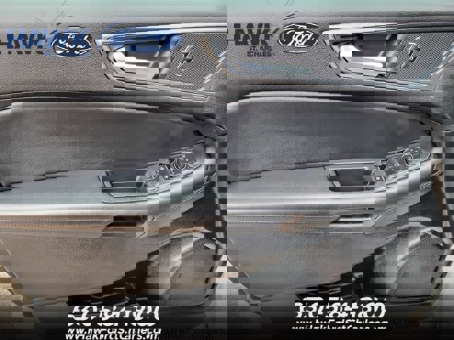 Certified 2024 Ford Edge SE w/ Black Appearance Package image 16