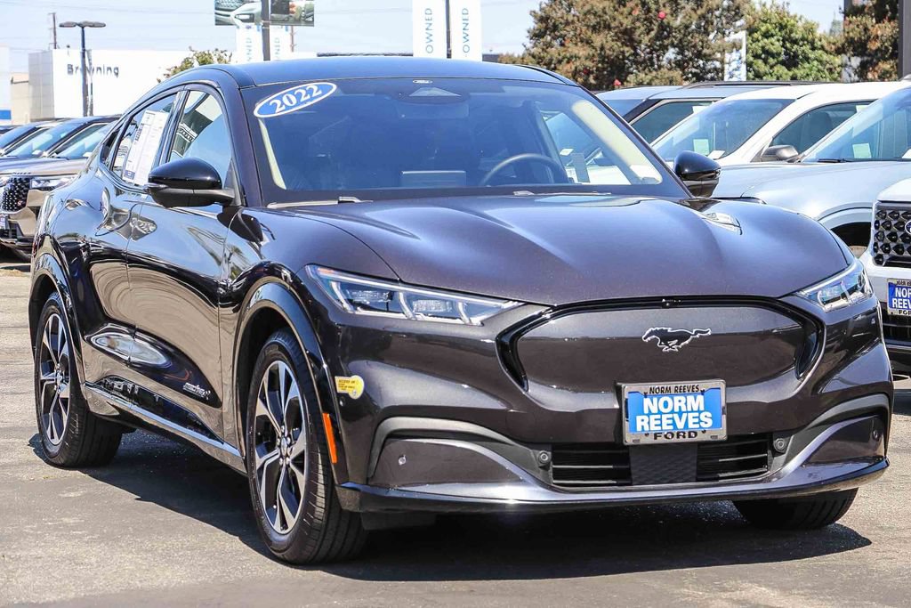 Certified 2022 Ford Mustang Mach-E Premium AWD/4WD image 3