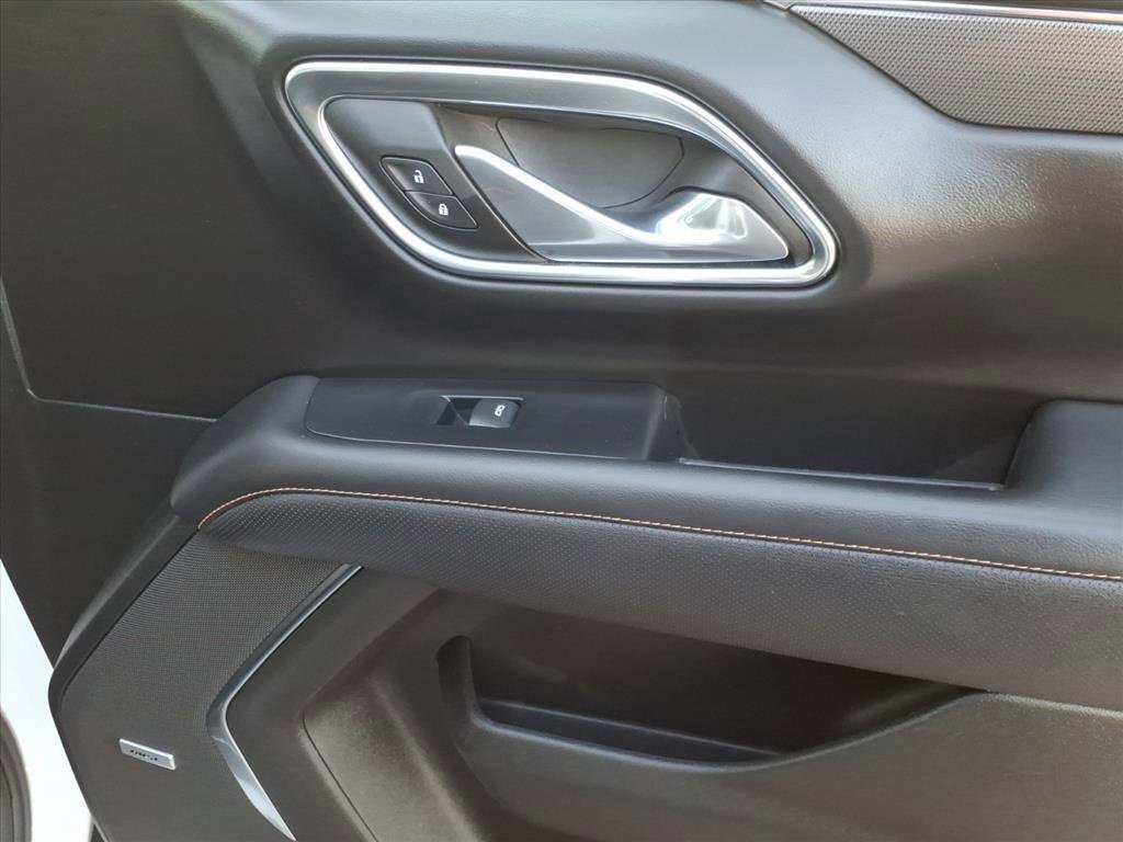 Used 2024 GMC Yukon AT4 w/ AT4 Premium Plus Package image 9