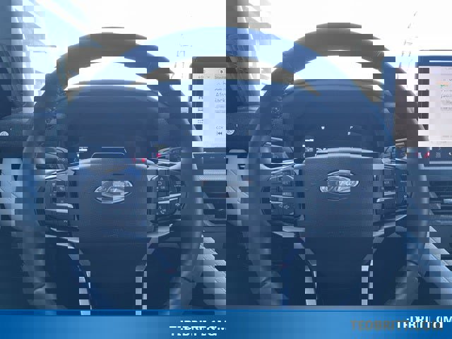 Certified 2025 Ford Explorer Platinum w/ Ultimate Package image 28