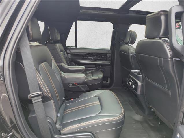 Certified 2024 Ford Expedition Platinum image 21
