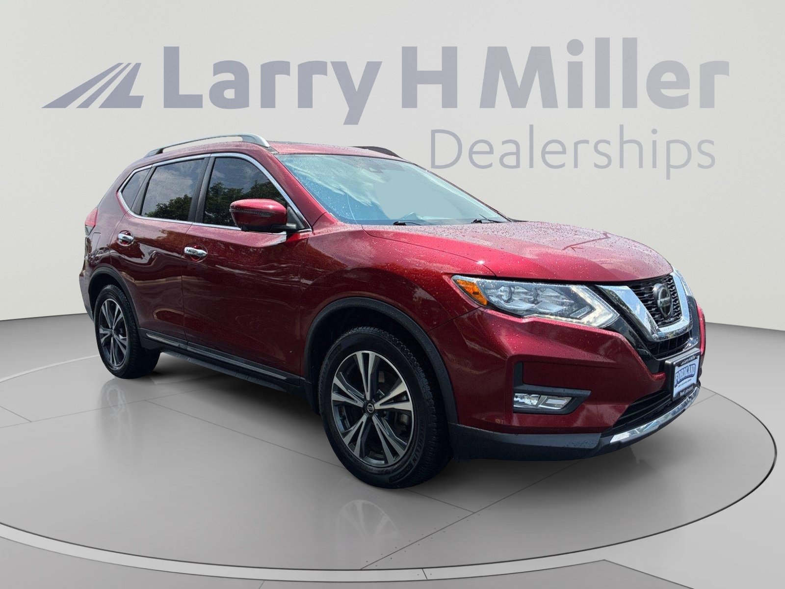 Used 2018 Nissan Rogue SL w/ Premium Package FWD image 7