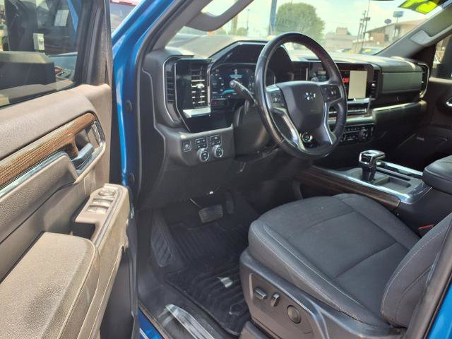 Used 2024 Chevrolet Silverado 1500 RST w/ Convenience Package II AWD/4WD image 7