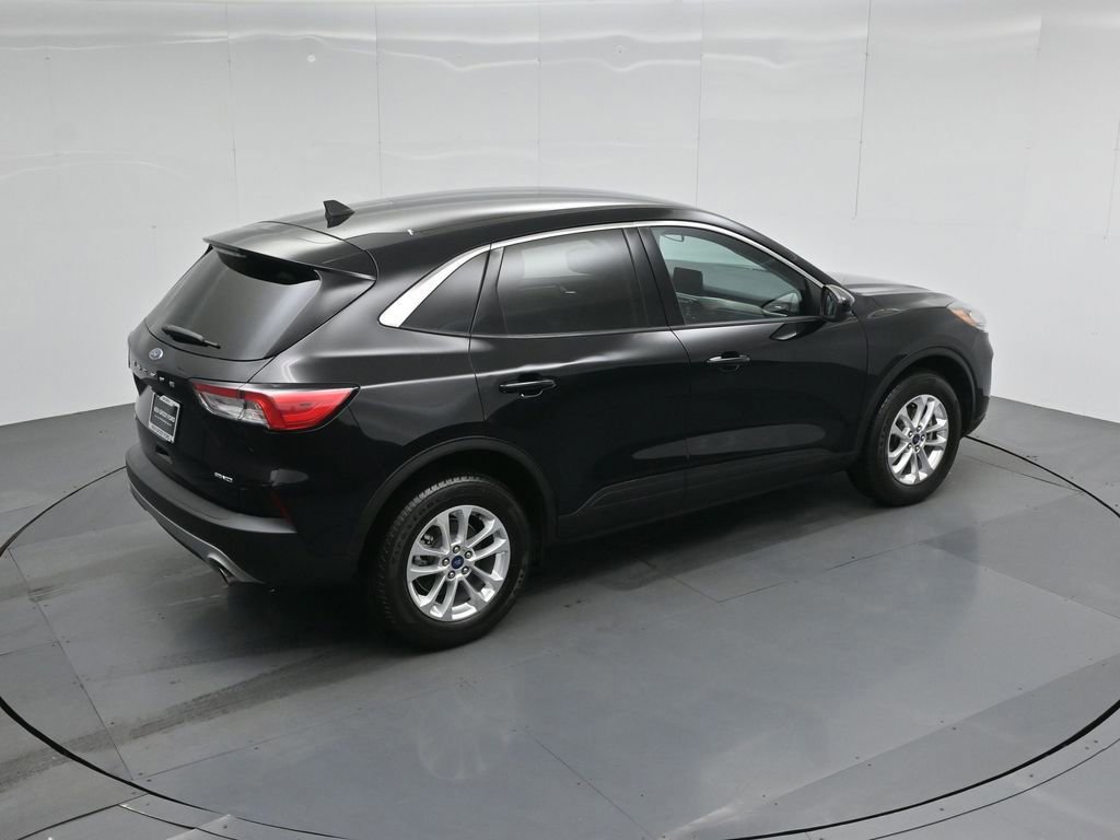 Certified 2021 Ford Escape SE image 13